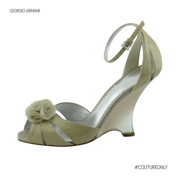 slim wedge sandal